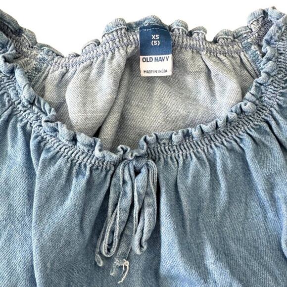 Old Navy Short Sleeve Crop Top with Elastic on Waist & Sleeve Light Denim XS - Picture 3 of 8